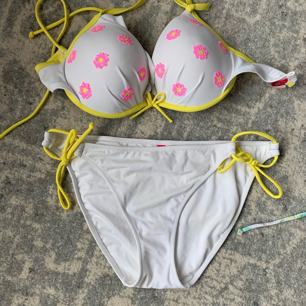 Victoria seceret swim